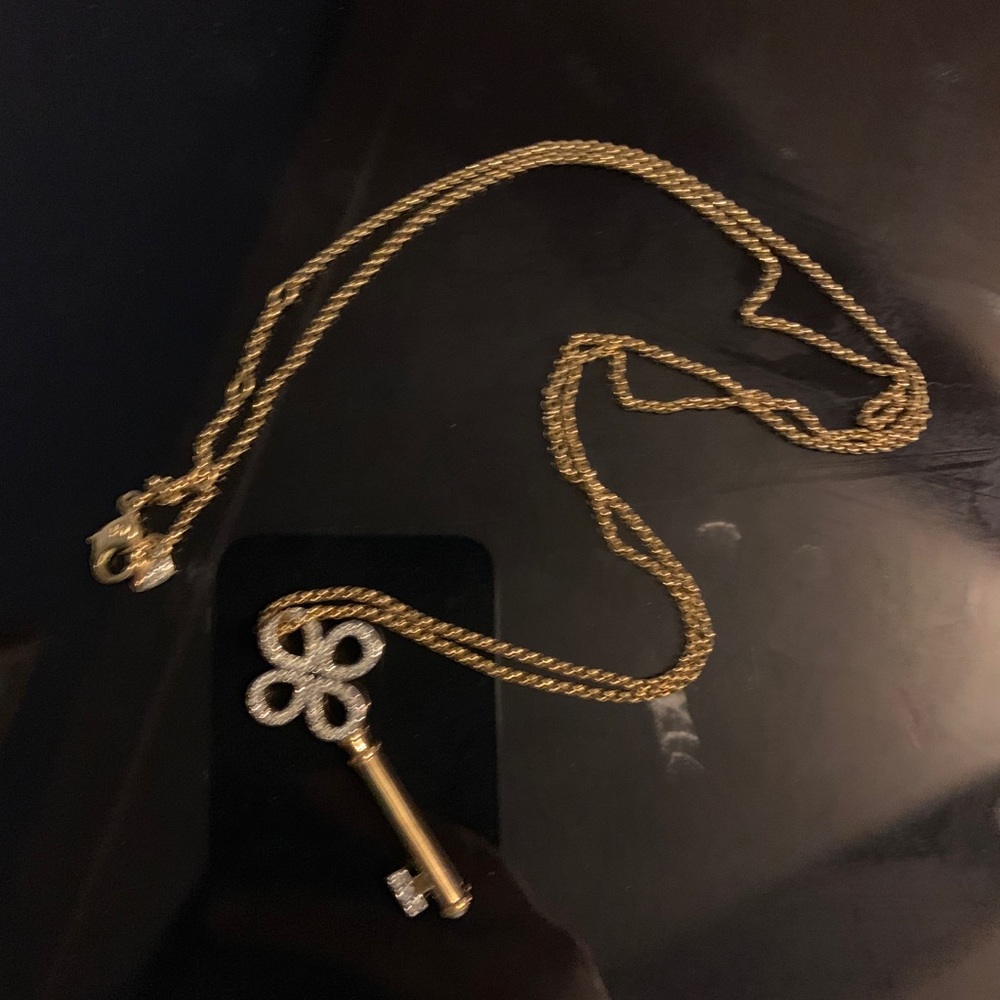 Swarovski key necklace